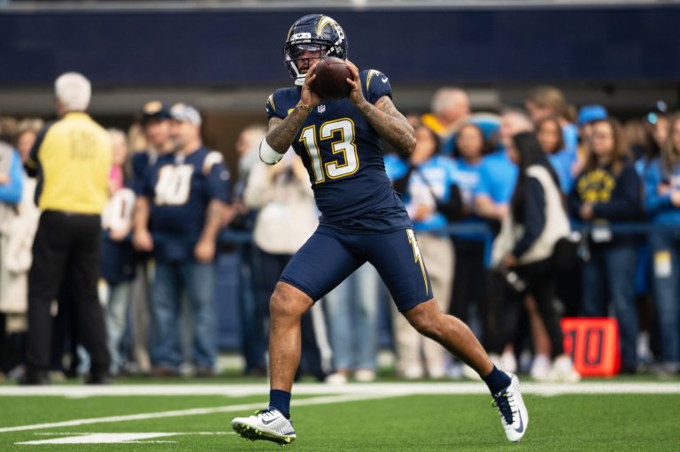 Colts add depth at wide receiving by signing Keenan Allen to a 1-year deal, AP source says | iNFOnews.ca