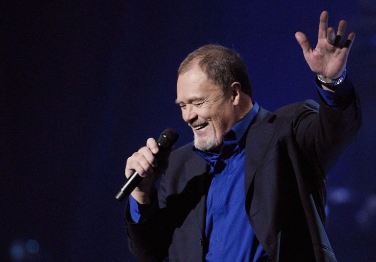 David Clayton-Thomas, Canadian singer of Blood, Sweat & Tears, dies at 84 | iNFOnews.ca