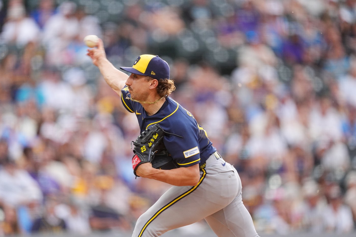 Brewers score 8 late runs, stun Rockies 9-7 in wild 10-inning victory | iNFOnews.ca