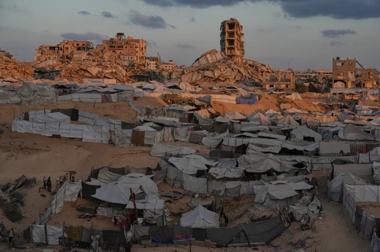 Palestinian death toll in Gaza war passes 74,000, and other Mideast news | iNFOnews.ca
