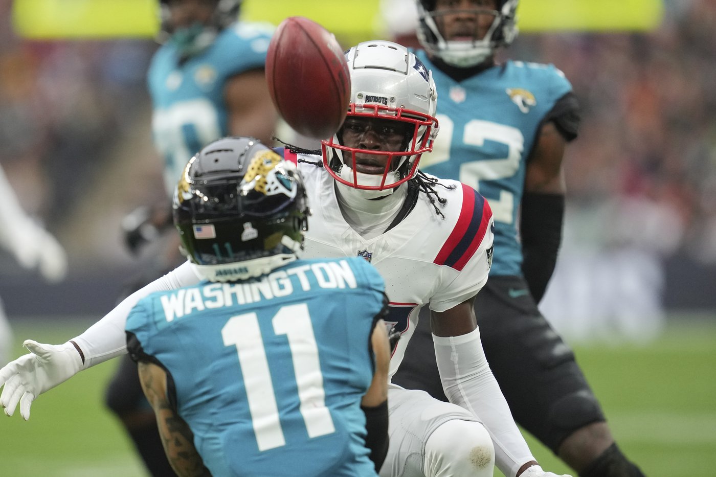 The Patriots lost their sixth straight game, and coach Jerod Mayo is calling his team 'soft' | iNFOnews.ca