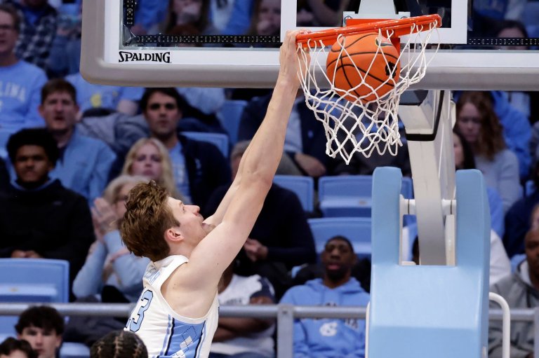 Veesaar's career night leads No. 12 North Carolina over ETSU, 77-58 | iNFOnews.ca