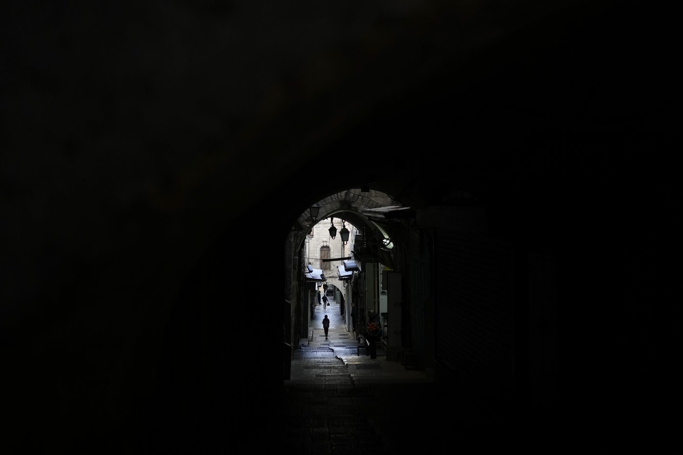 Middle East latest: Israeli strikes on Gaza hospital wound 3, Netanyahu vows 'iron fist' in Lebanon | iNFOnews.ca