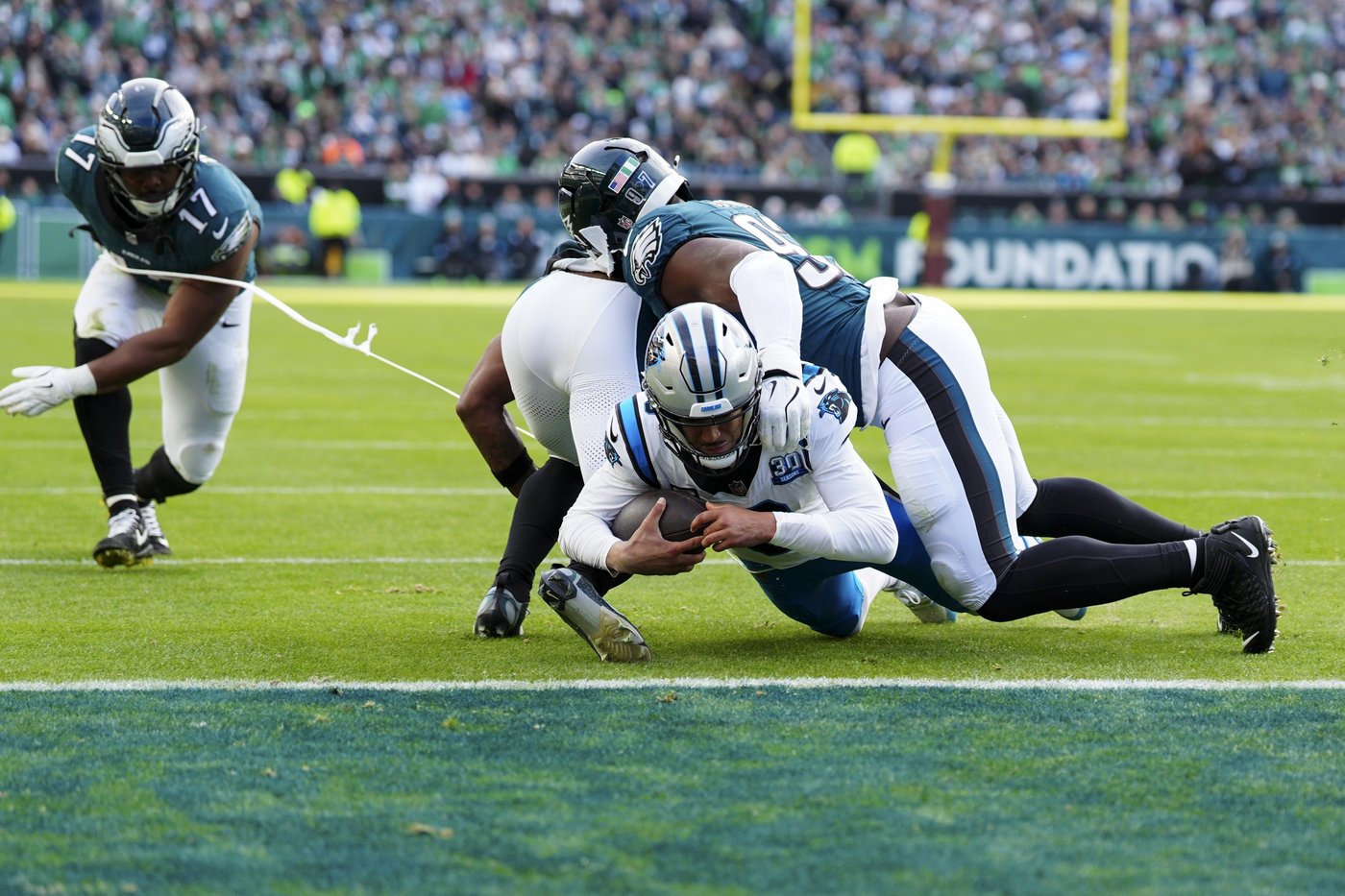 Barkley's brilliance helps Eagles beat Panthers 22-16 but pass game has Philly frustrated | iNFOnews.ca Barkley's brilliance helps Eagles beat Panthers 22-16 but pass game has Philly frustrated | iNFOnews.ca