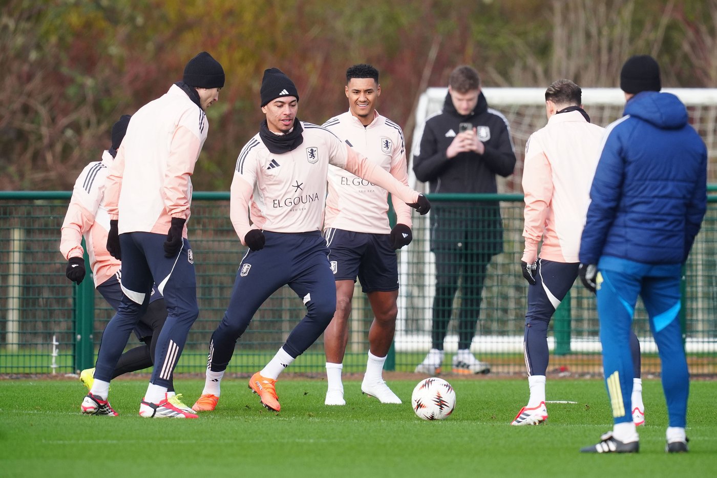 Aston Villa to assess Watkins after striker leaves game with a hamstring problem | iNFOnews.ca