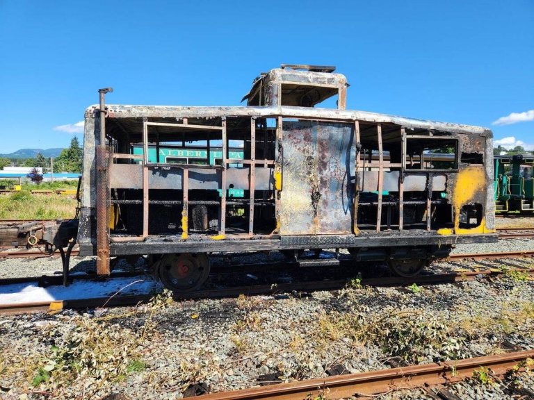 RCMP arrest three youth after fire destroys historic railcar on Vancouver Island | iNFOnews.ca