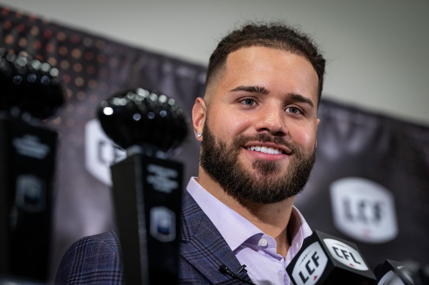 Bombers running back Oliveira named CFL's outstanding player | iNFOnews.ca