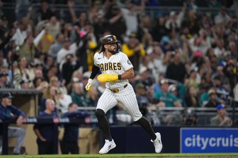 Padres beat Mariners 5-2 behind Tatis, Buehler for 8th straight win, 11th in 12 games | iNFOnews.ca