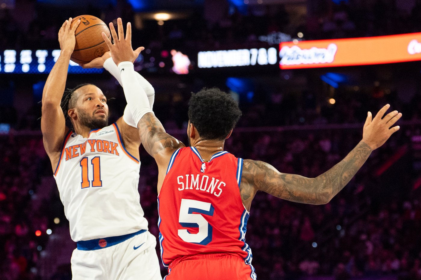 LeBron James scores 20 points to help 76ers beat champion Knicks for 2nd time this season, 98-93 | iNFOnews.ca