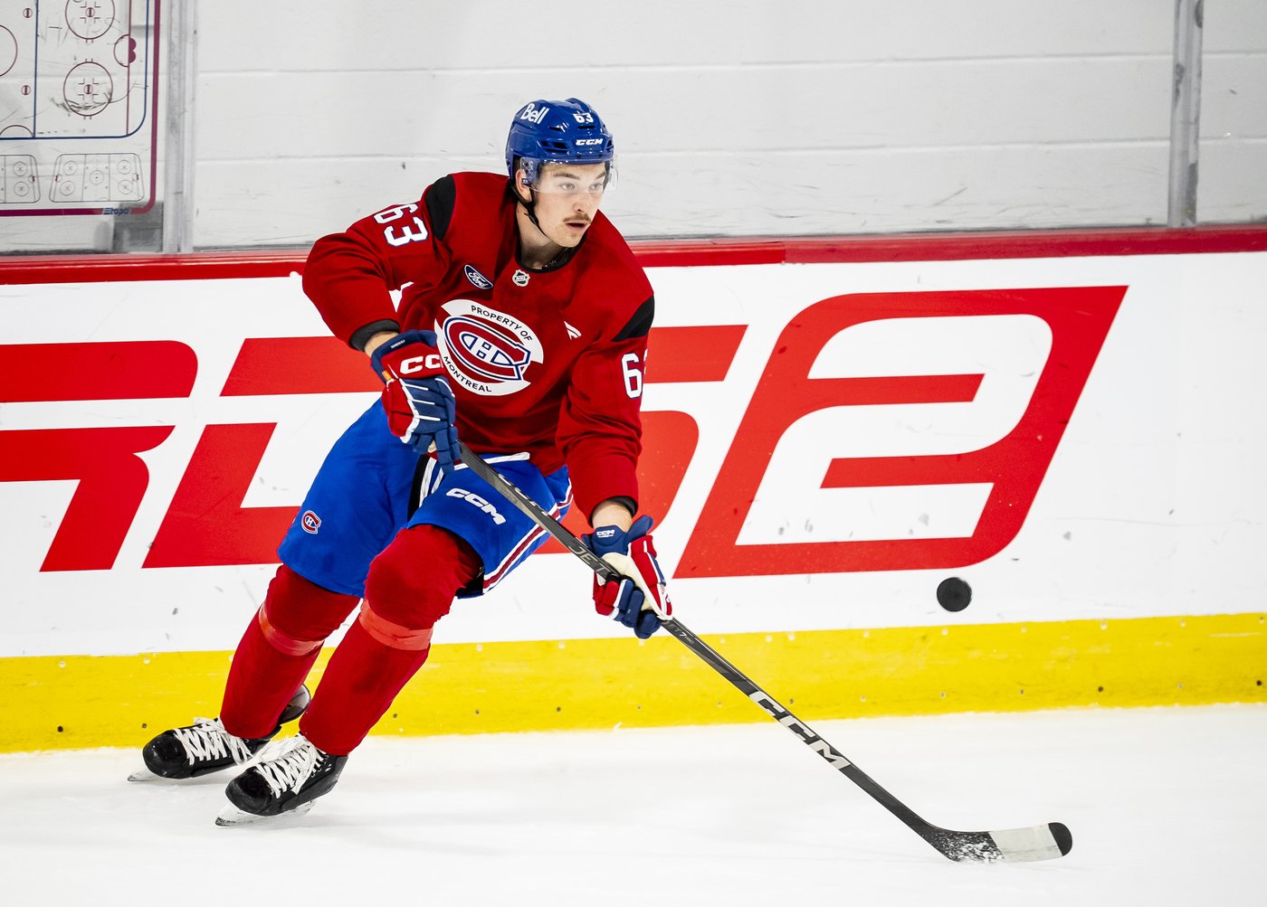 Canadiens' Florian Xhekaj set for NHL debut vs. Maple Leafs; Jake Evans avoids injury | iNFOnews.ca