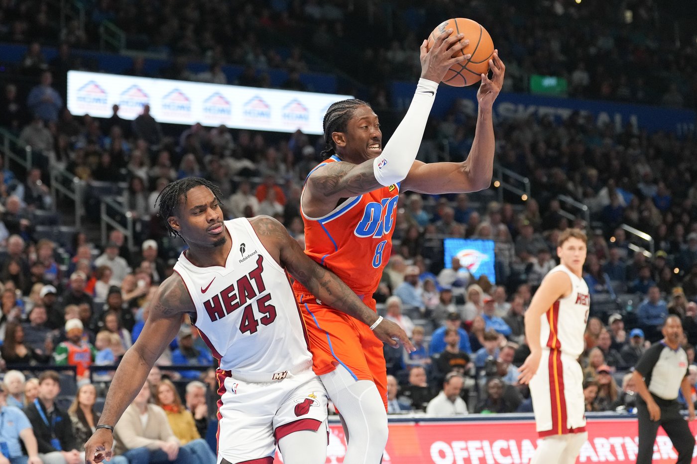 Shai Gilgeous-Alexander scores 29 points as Thunder beat Heat 124-112 for 3rd straight win | iNFOnews.ca Shai Gilgeous-Alexander scores 29 points as Thunder beat Heat 124-112 for 3rd straight win | iNFOnews.ca