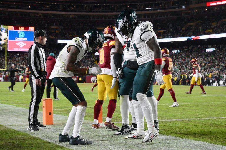 Jalen Hurts and the Eagles win their second NFC East title in a row by beating the Commanders 29-18 | iNFOnews.ca