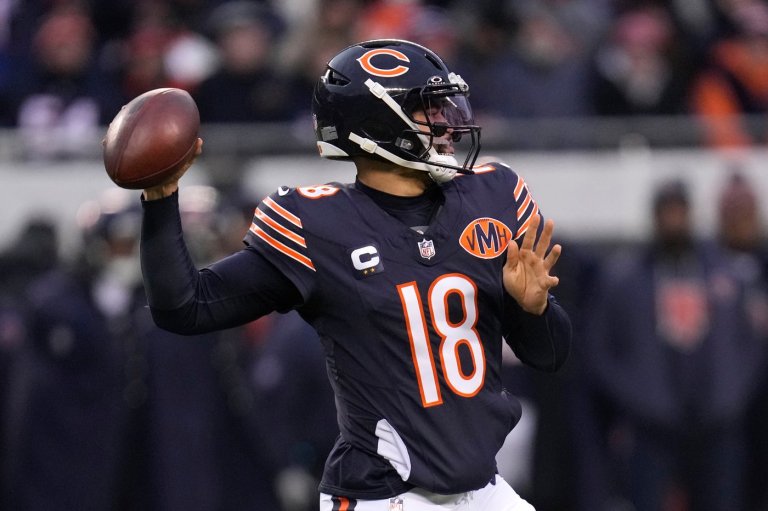 Caleb Williams breaks Bears single-season passing record in loss to Lions | iNFOnews.ca