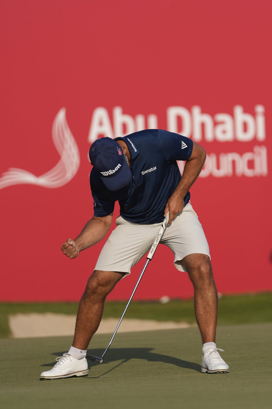 Low-ranked Waring wins Abu Dhabi Championship for the biggest victory of his career | iNFOnews.ca
