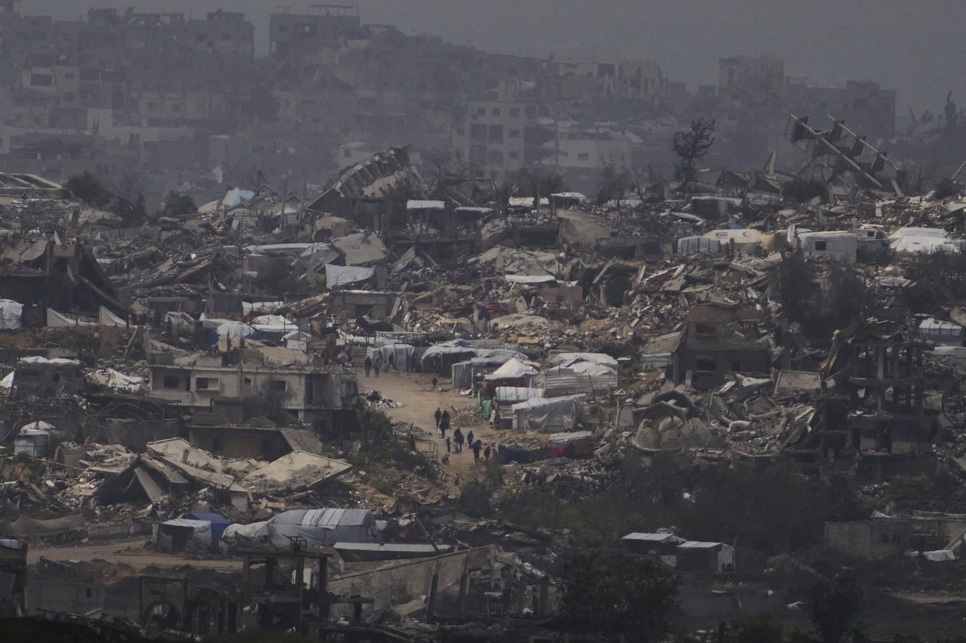Israeli forces push deeper into Gaza and destroy its only cancer hospital | iNFOnews.ca