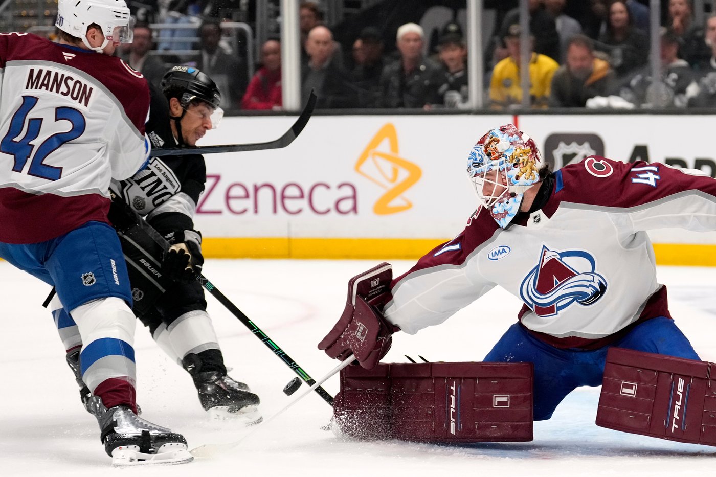 Colorado Avalanche enter Game 4 with a chance to close out the Los Angeles Kings | iNFOnews.ca Colorado Avalanche enter Game 4 with a chance to close out the Los Angeles Kings | iNFOnews.ca