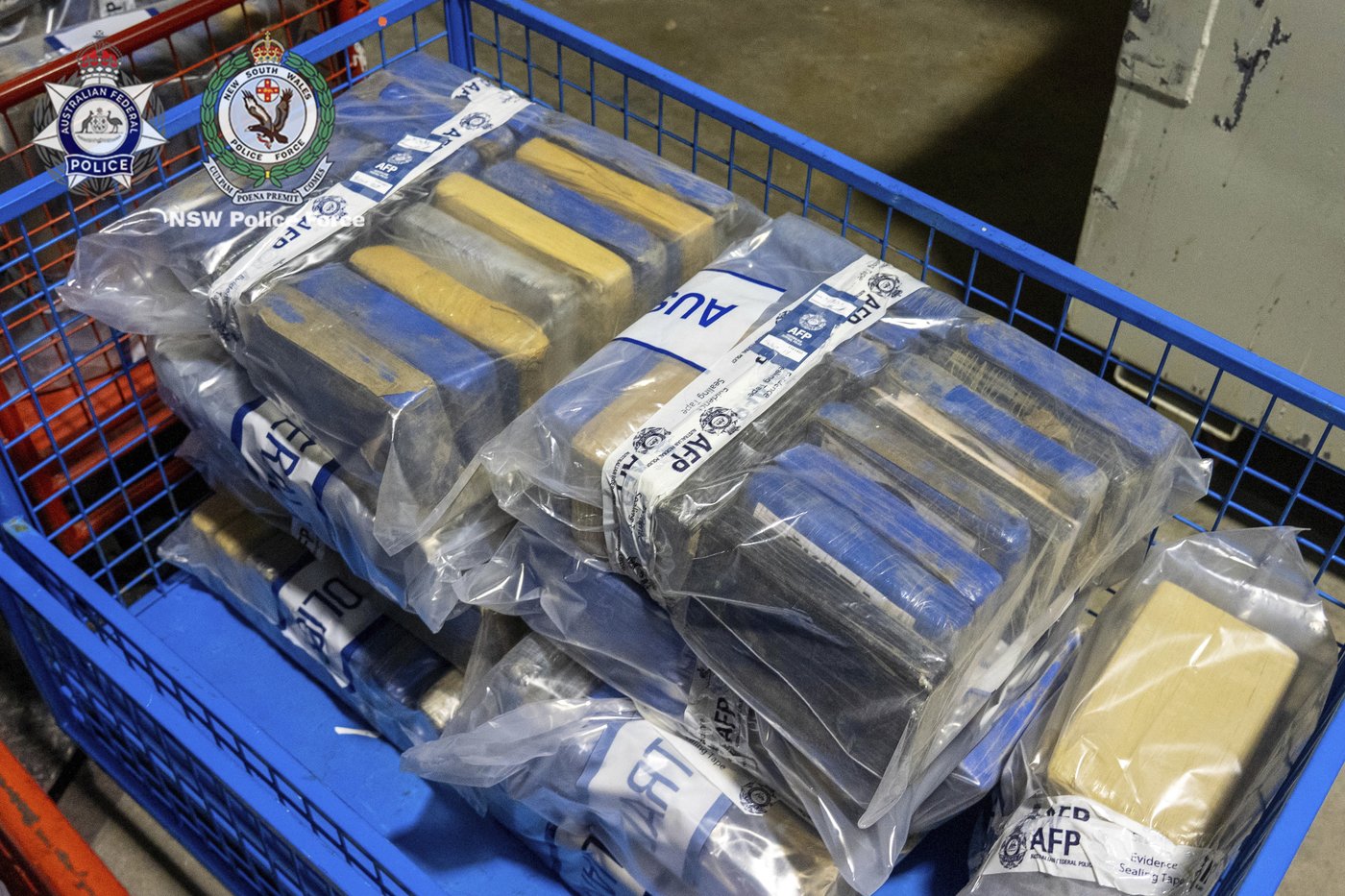 3 Sydney dockworkers charged over massive cocaine shipment | iNFOnews.ca
