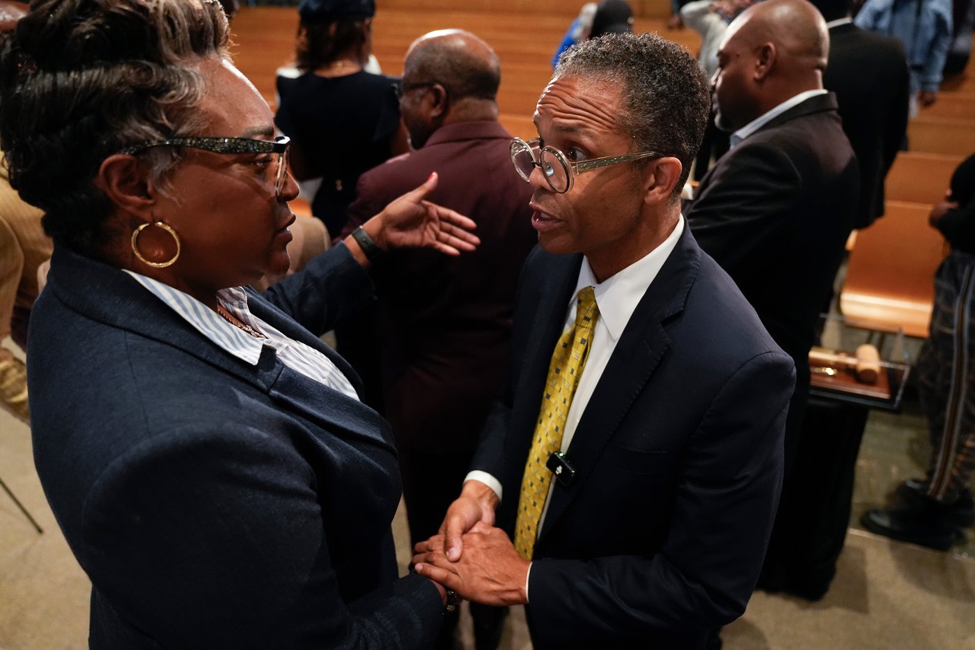 Jesse Jackson Jr. pitches redemption in bid for old House seat years after campaign fraud conviction | iNFOnews.ca
