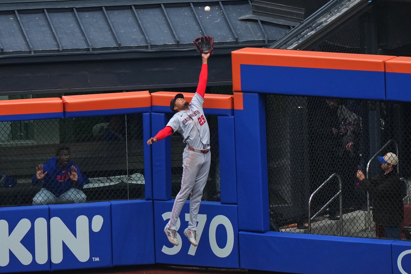 Mets tumble to 17th loss in 20 games, Nationals win 5-4 on Abrams' go-ahead, 2-run homer in 8th | iNFOnews.ca