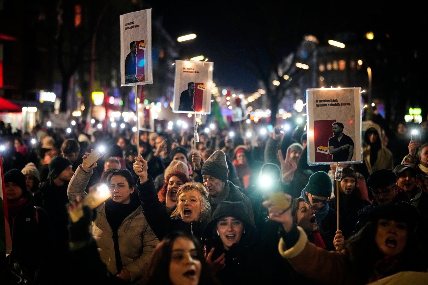 People rally around the world in support of protests in Iran, in photos | iNFOnews.ca