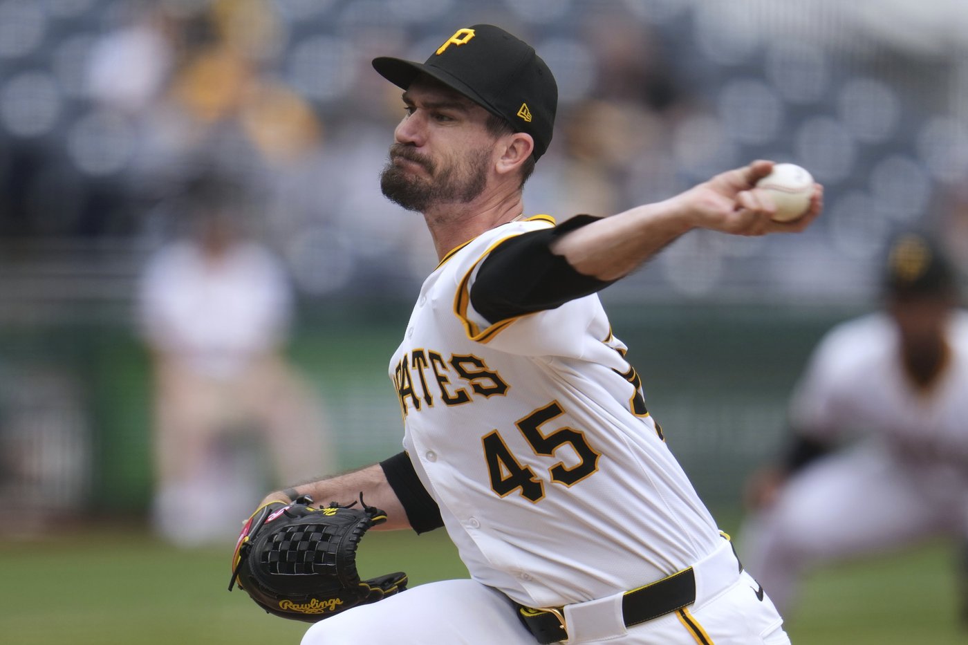Stephen Kolek pitches into the 6th in first MLB start as Padres blank Pirates for 5th straight win | iNFOnews.ca