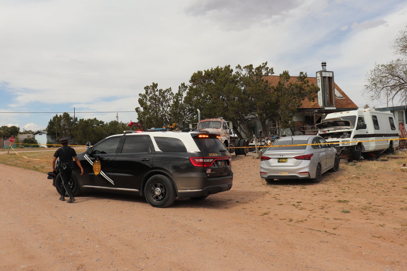 3 dead in New Mexico and first responders decontaminated after exposure to unknown substance | iNFOnews.ca 3 dead in New Mexico and first responders decontaminated after exposure to unknown substance | iNFOnews.ca