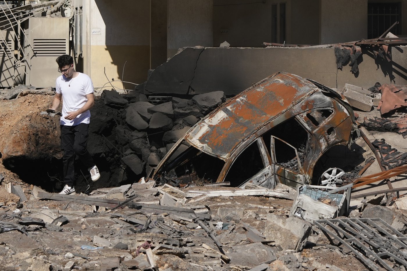 Images offer a close-up look at the site of Nasrallah's assassination | iNFOnews.ca Images offer a close-up look at the site of Nasrallah's assassination | iNFOnews.ca