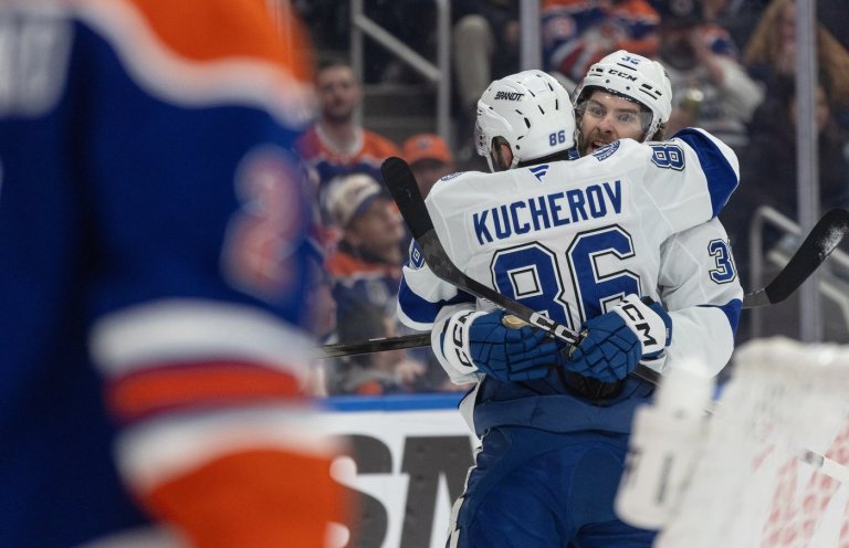 Kucherov continues to impress, leads Lightning and NHL scoring race | iNFOnews.ca