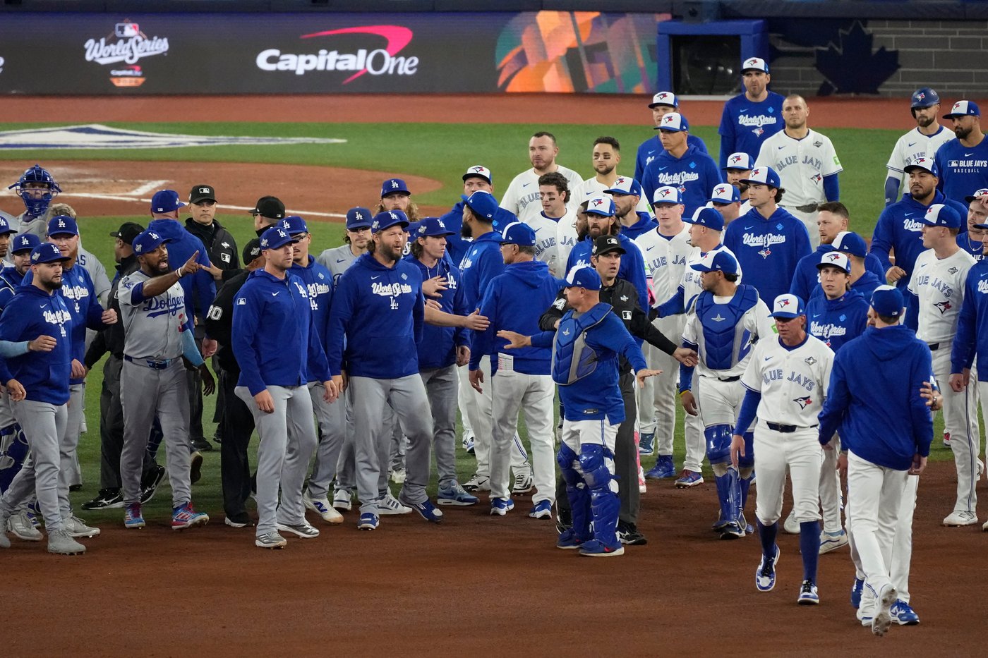 Benches clear at Game 7 of World Series after LA's Wrobleski hits Toronto's Giménez with fastball | iNFOnews.ca