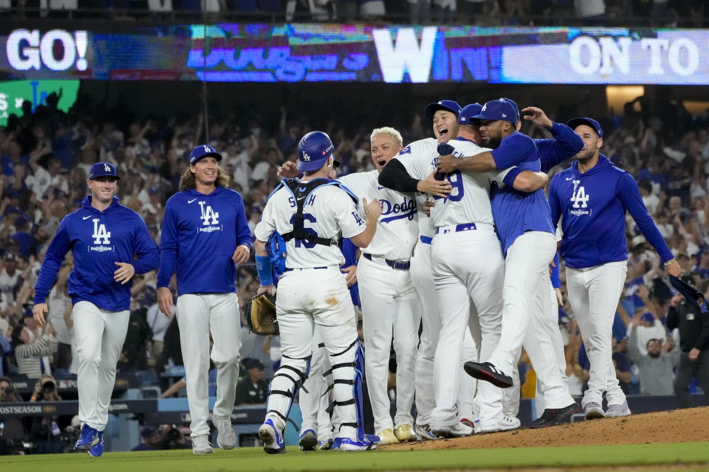 Mets add McNeil to NLCS roster while Dodgers drop Vesia and Rojas, add Kiermaier and Honeywell | iNFOnews.ca Mets add McNeil to NLCS roster while Dodgers drop Vesia and Rojas, add Kiermaier and Honeywell | iNFOnews.ca