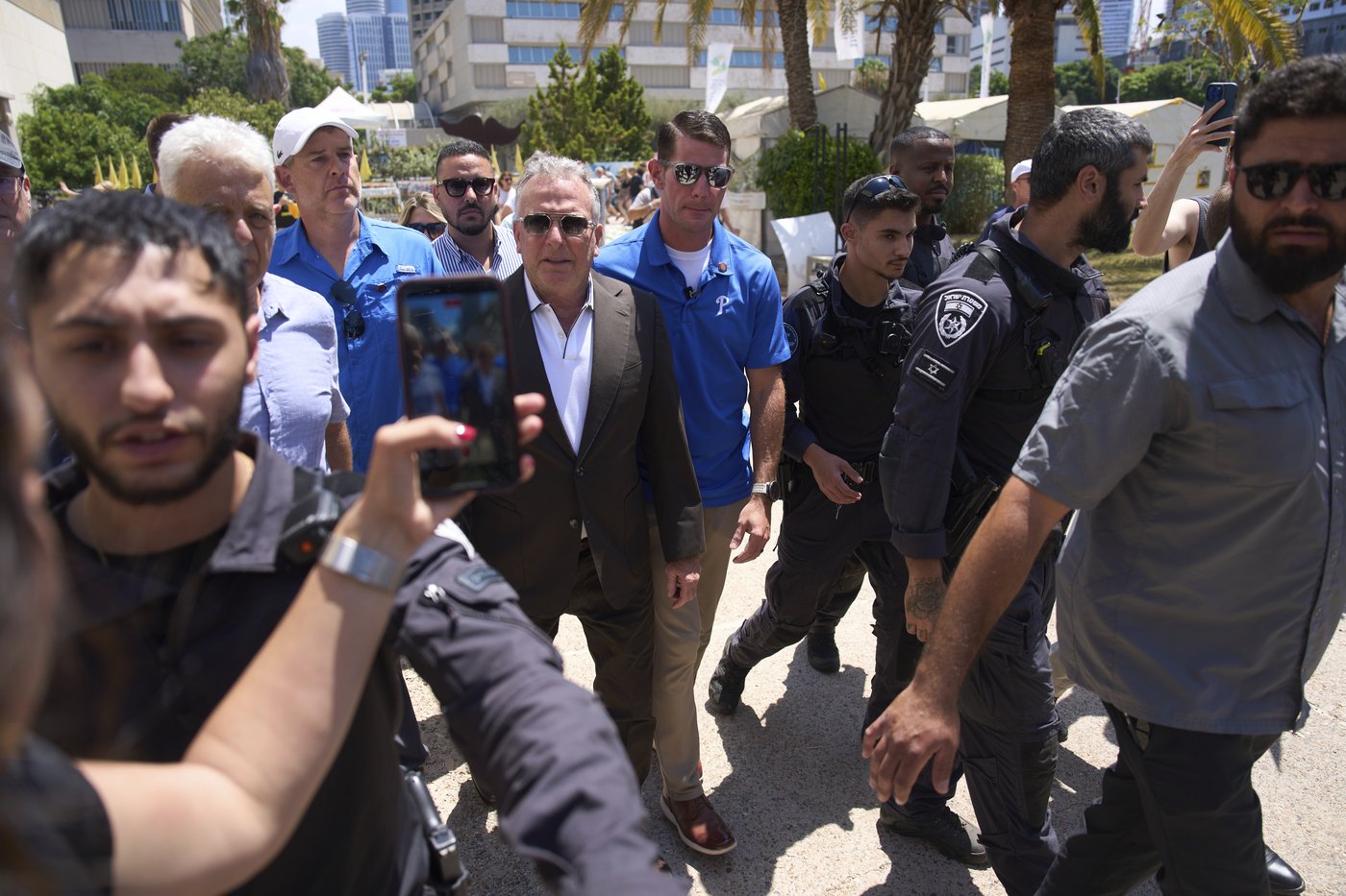 Israeli fire again kills Gaza aid-seekers as US envoy meets with hostages' families | iNFOnews.ca