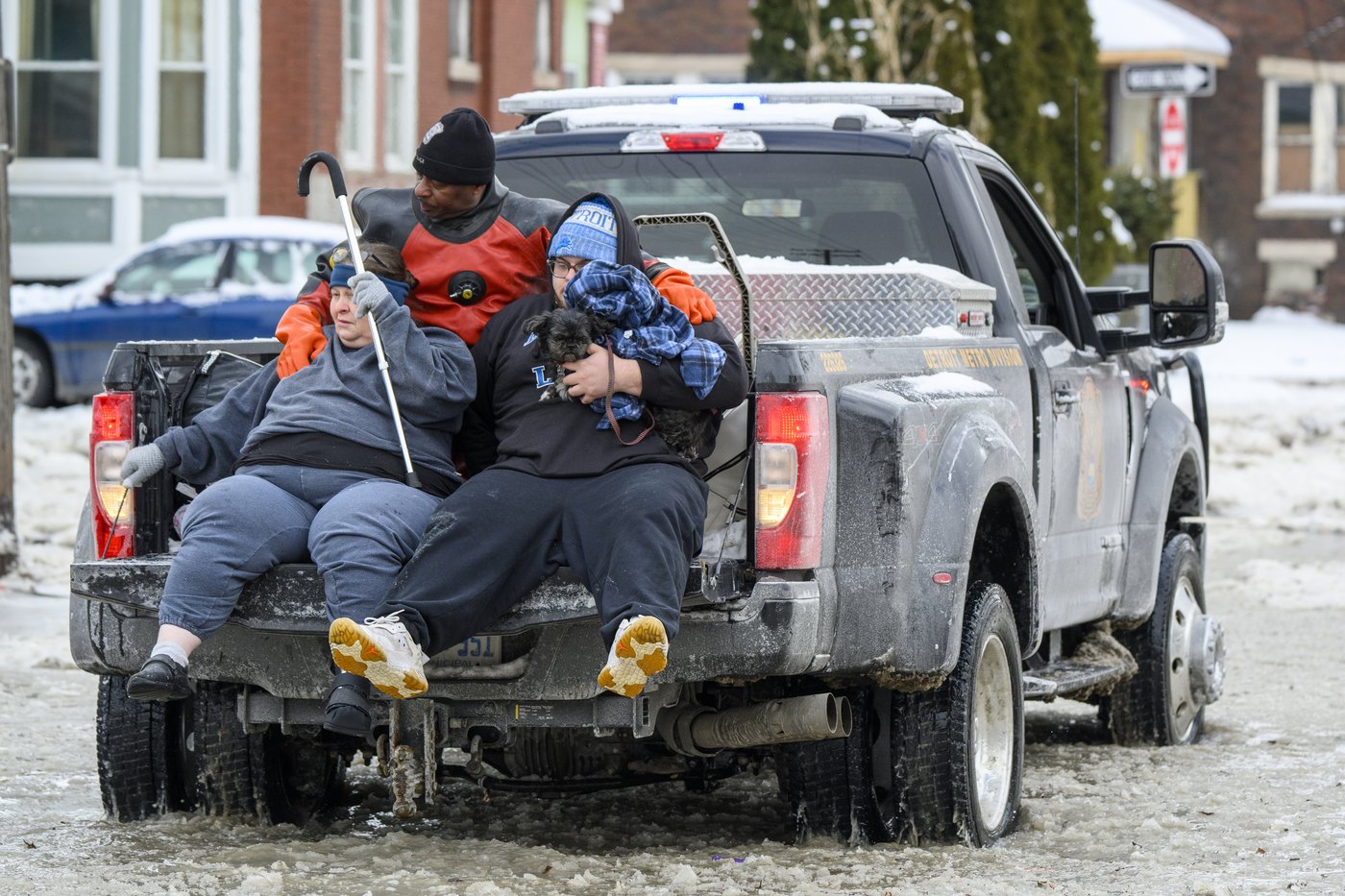 'Life-threatening cold' hits parts of US following deadly weekend flooding | iNFOnews.ca 'Life-threatening cold' hits parts of US following deadly weekend flooding | iNFOnews.ca