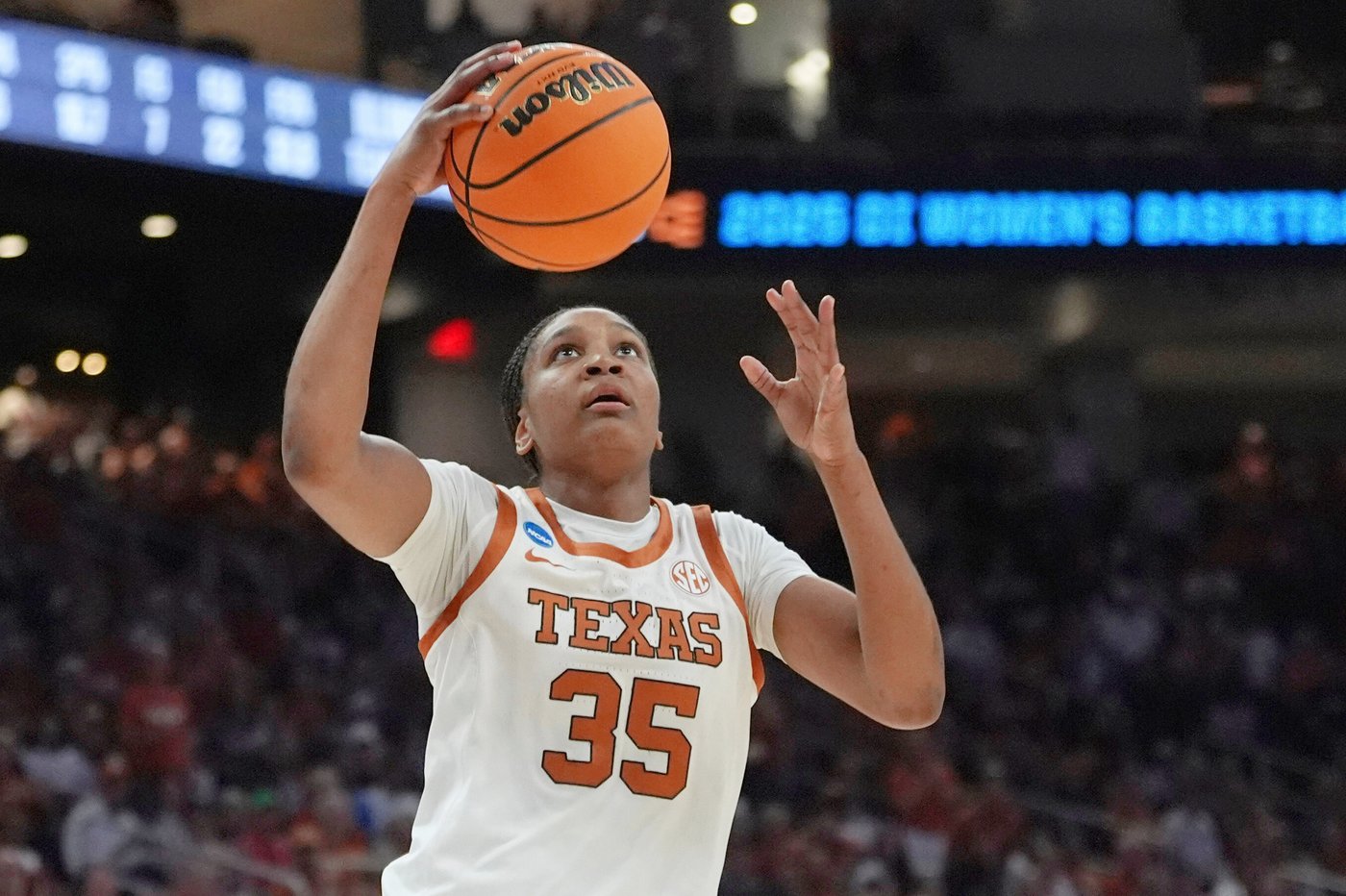 Hidalgo, Betts, Booker headline AP All-America preseason women's college basketball team | iNFOnews.ca