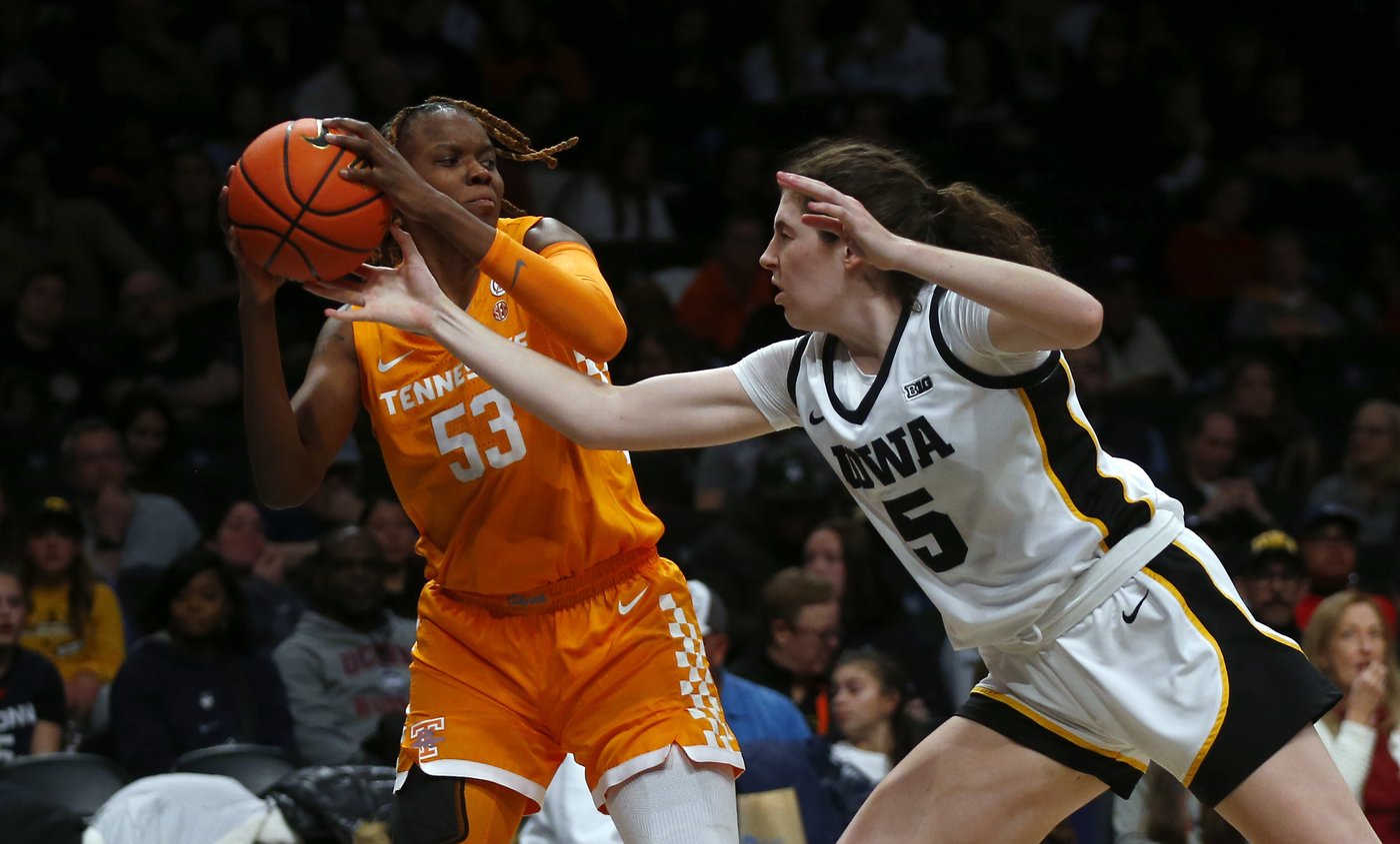Tennessee uses late run to beat No. 17 Iowa 78-68 in inaugural Women's Champions Classic | iNFOnews.ca