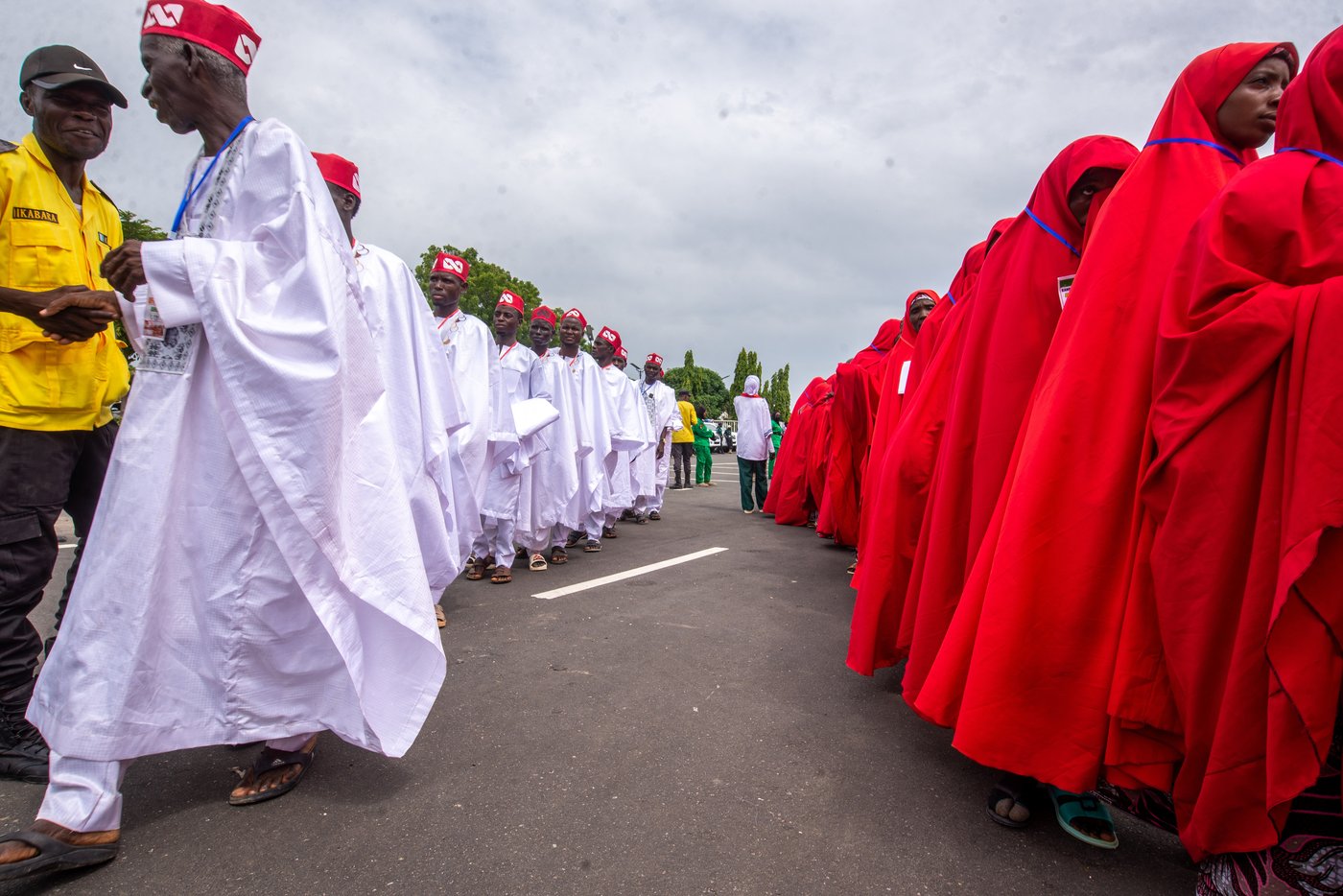 Widower who lost wife and 6 children in attack remarries in Nigerian mass wedding for 1,500 couples | iNFOnews.ca Widower who lost wife and 6 children in attack remarries in Nigerian mass wedding for 1,500 couples | iNFOnews.ca