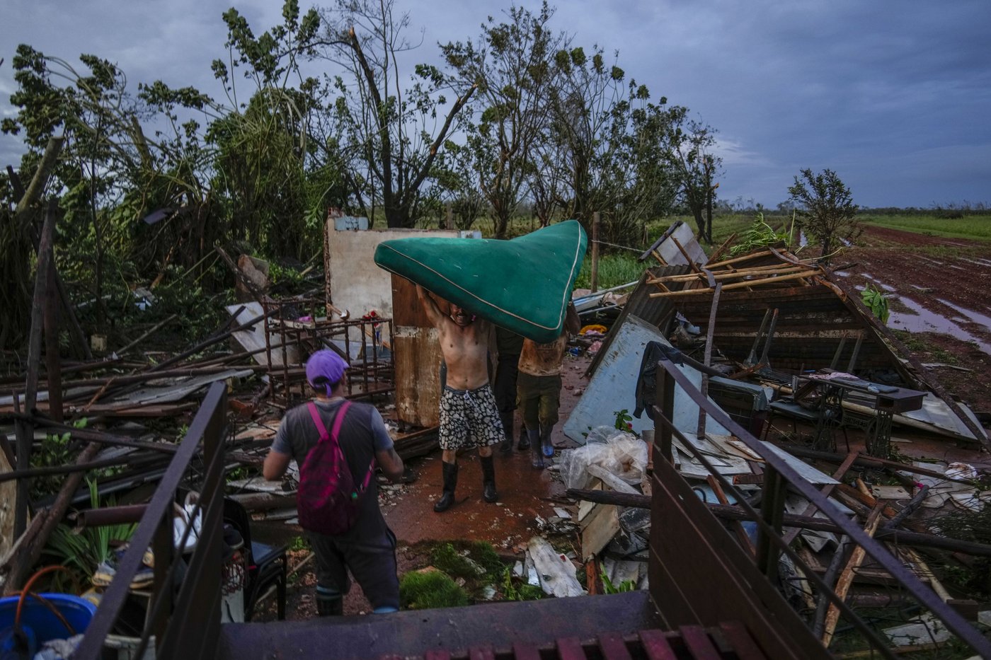 Hurricane Rafael swirls over Gulf of Mexico after ripping through Cuba | iNFOnews.ca Hurricane Rafael swirls over Gulf of Mexico after ripping through Cuba | iNFOnews.ca