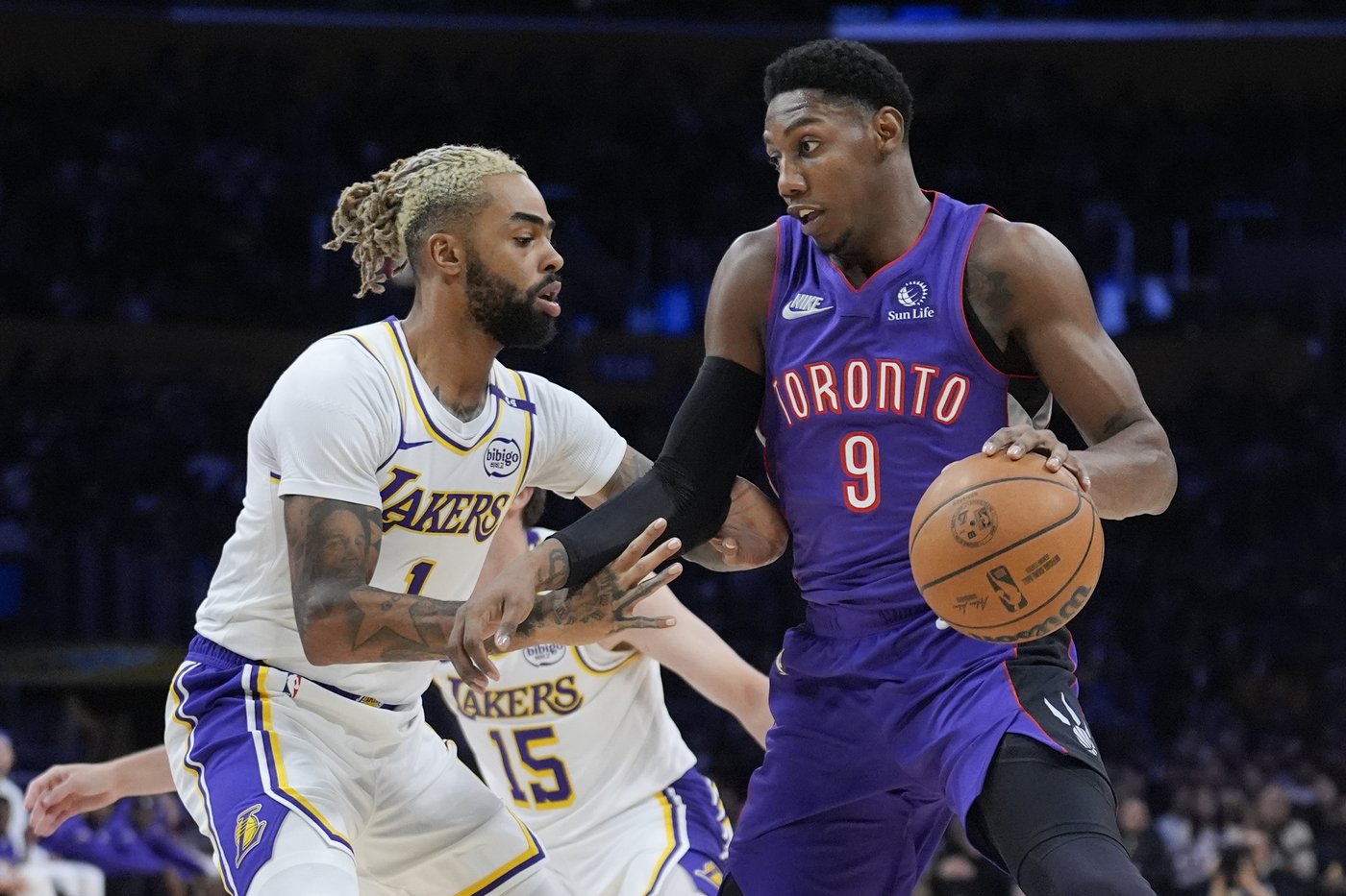 LeBron James gets 2nd straight triple-double as Lakers dunk Raptors 123-103 | iNFOnews.ca LeBron James gets 2nd straight triple-double as Lakers dunk Raptors 123-103 | iNFOnews.ca