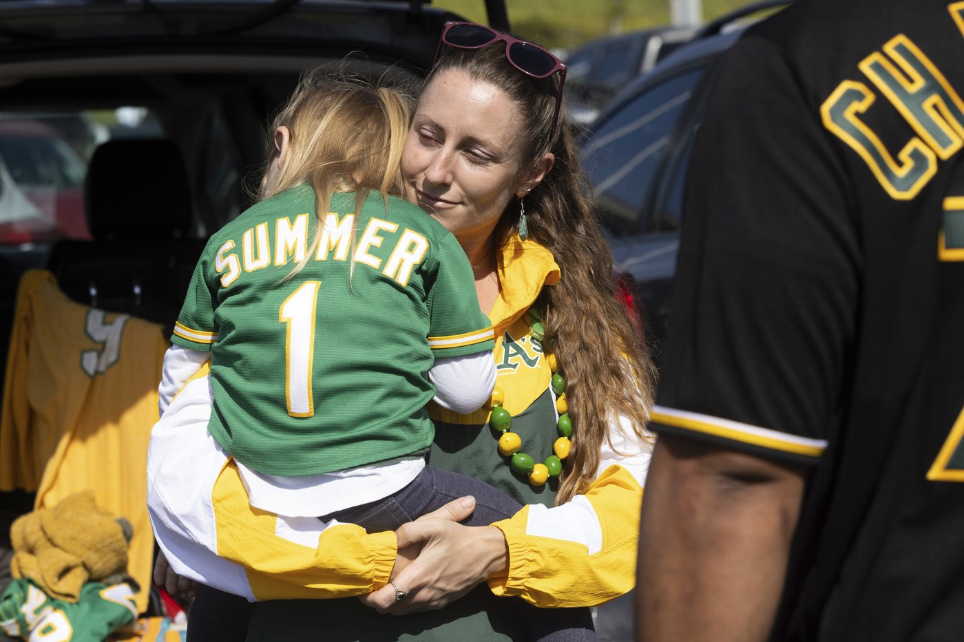 Athletics bid emotional farewell to Oakland Coliseum that they called home since 1968 | iNFOnews.ca