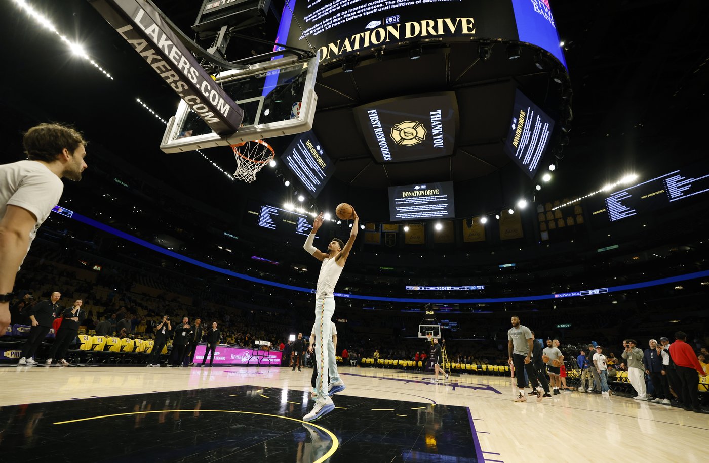 Lakers, Clippers return to their home courts after days of fire devastation across Los Angeles | iNFOnews.ca