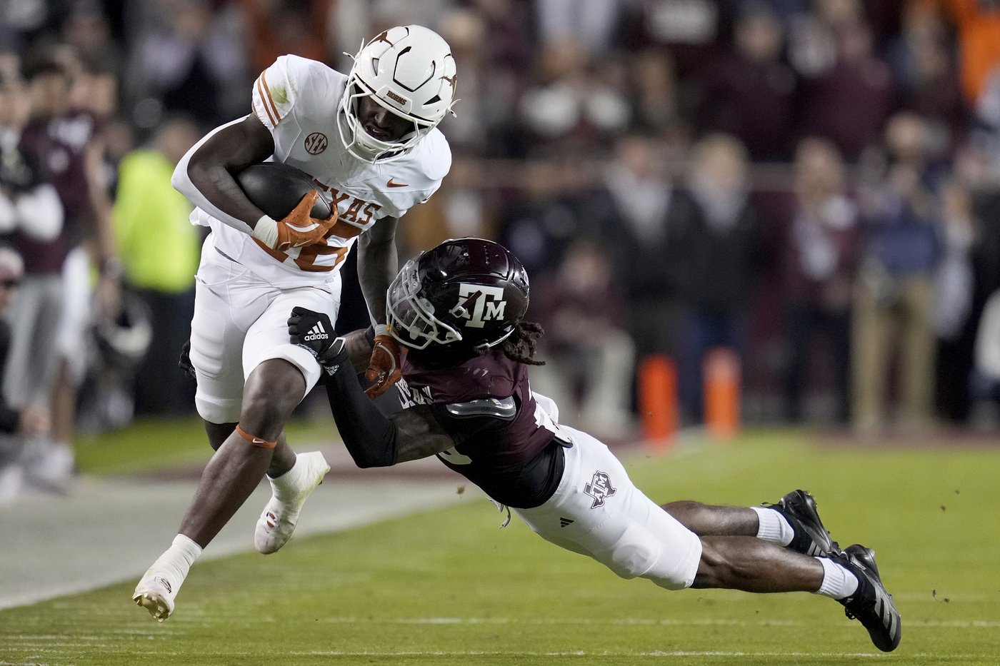 Wisner has career day as No. 3 Texas advances to SEC title game with 17-7 win over No. 20 Texas A&M | iNFOnews.ca Wisner has career day as No. 3 Texas advances to SEC title game with 17-7 win over No. 20 Texas A&M | iNFOnews.ca