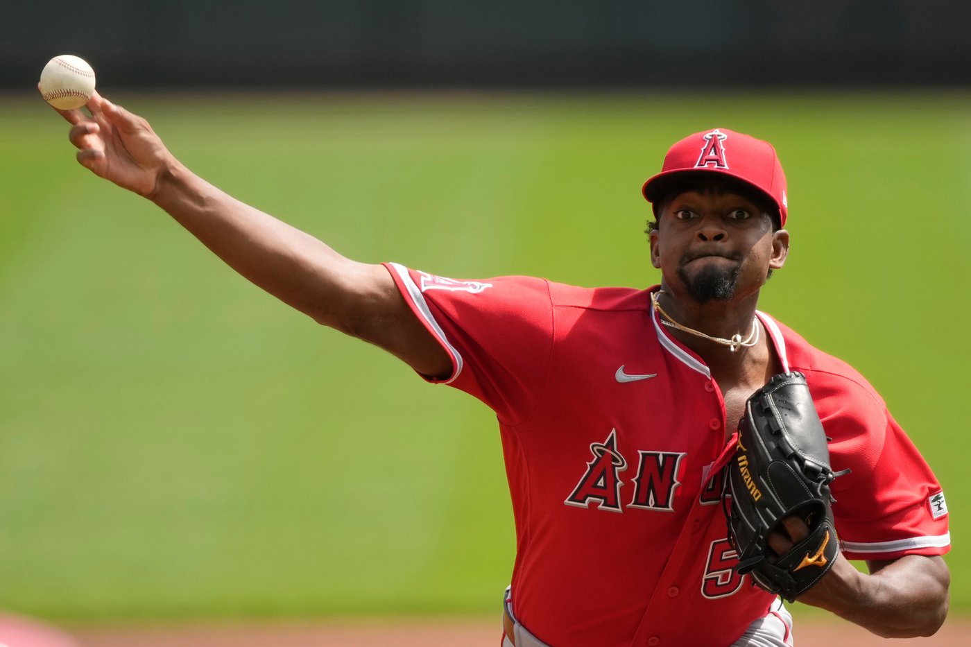 Soriano becomes MLB's first 4-game winner, lowers ERA to 0.33 as Angels beat Reds 9-6 | iNFOnews.ca Soriano becomes MLB's first 4-game winner, lowers ERA to 0.33 as Angels beat Reds 9-6 | iNFOnews.ca