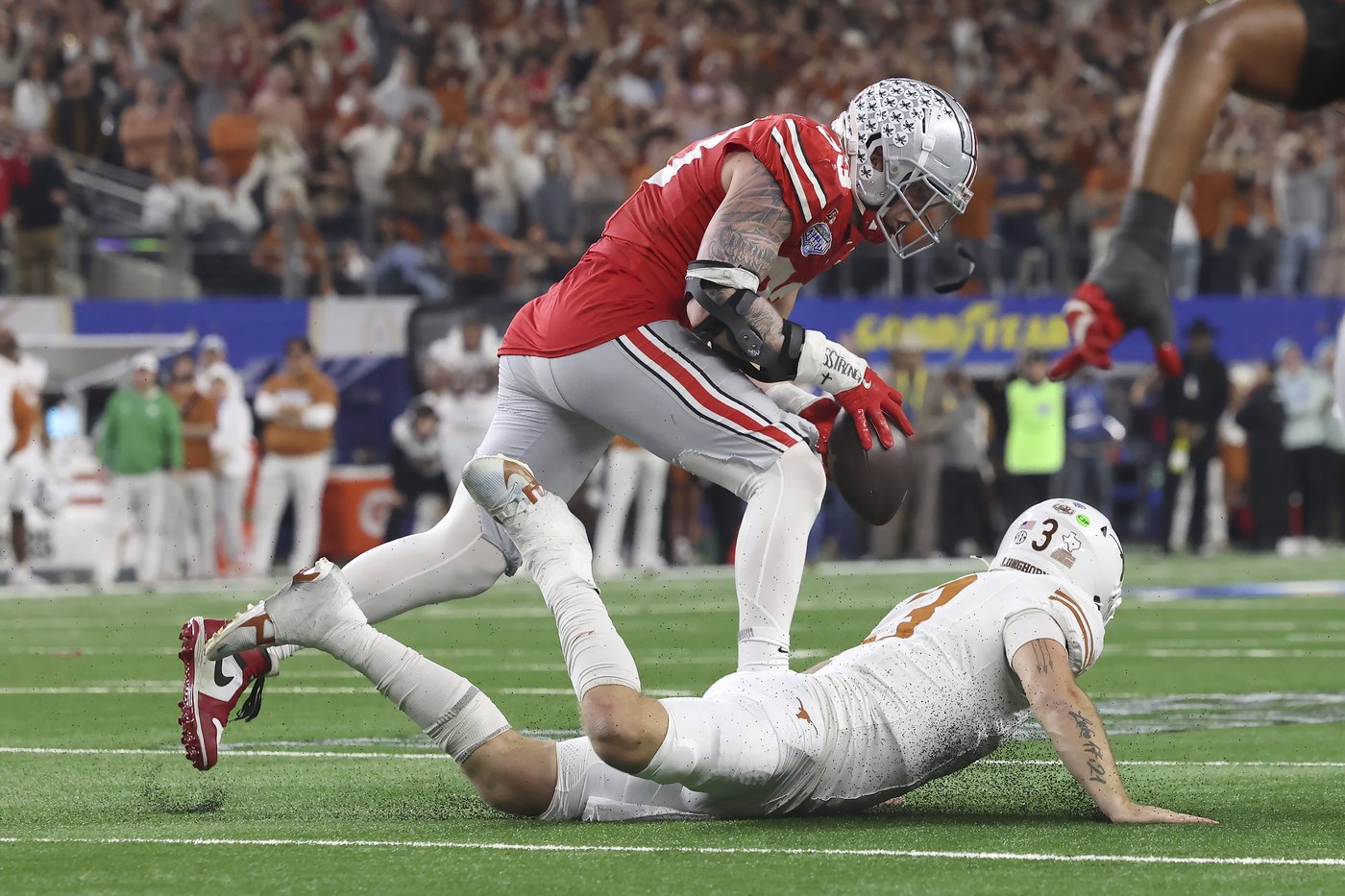 Ohio State getting shot at 6th national title after 28-14 win over Texas in CFP semi Cotton Bowl | iNFOnews.ca