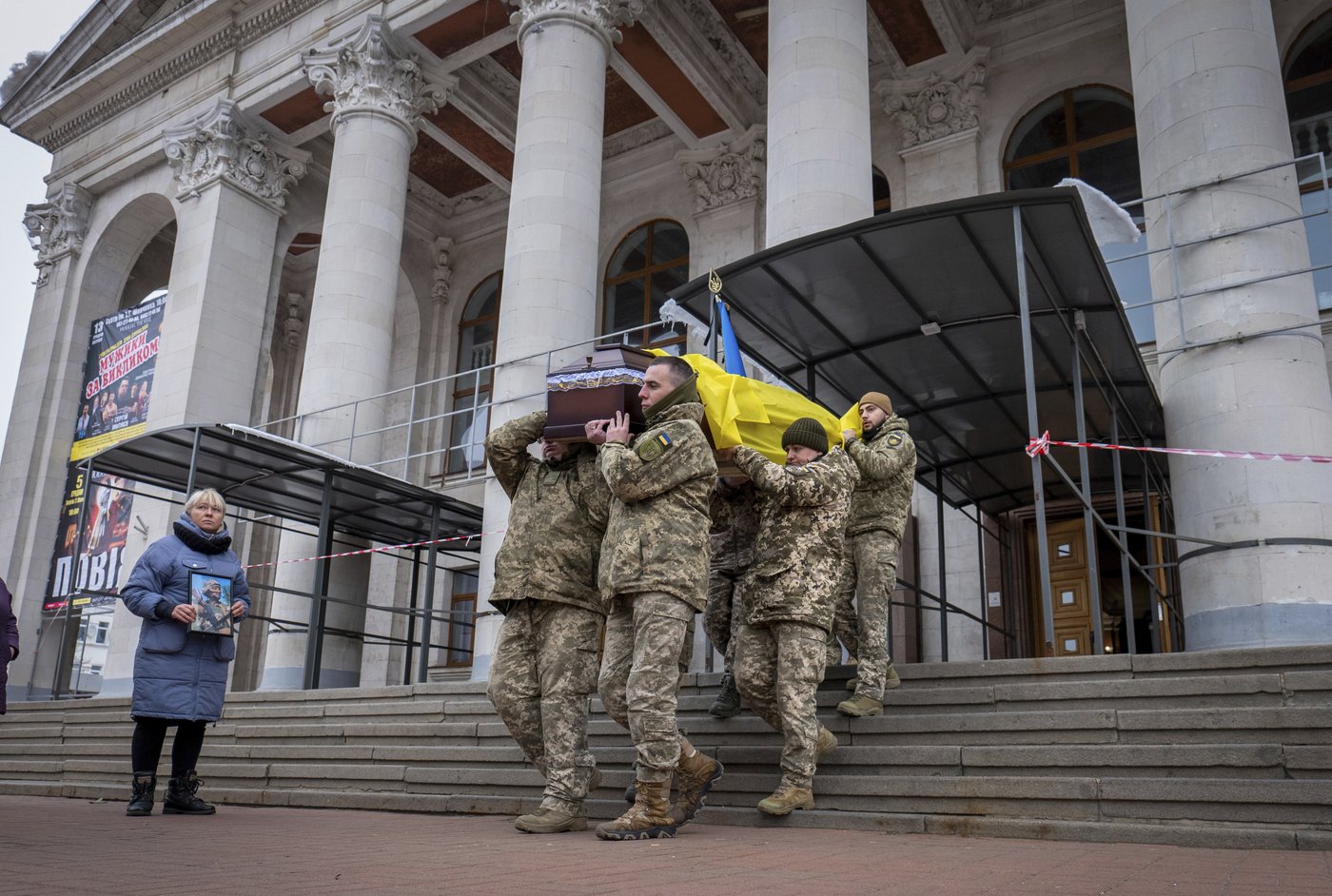 Bloodied Ukrainian troops risk losing more hard-won land in Kursk to Russia | iNFOnews.ca