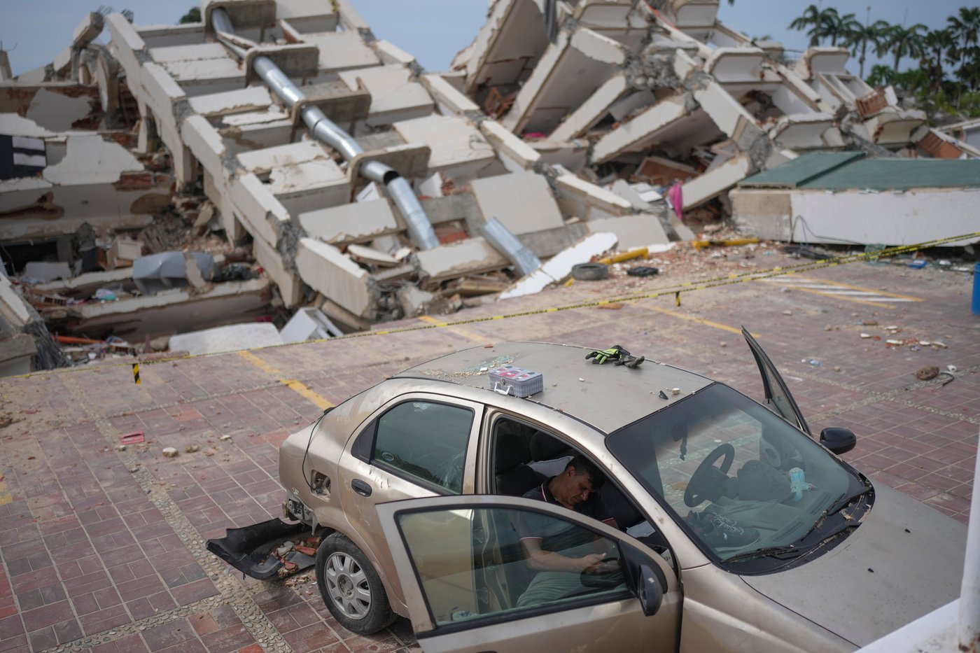 Yacht owners and public housing residents once shared Venezuela's coast. Now they share its ruin | iNhome Yacht owners and public housing residents once shared Venezuela's coast. Now they share its ruin | iNhome