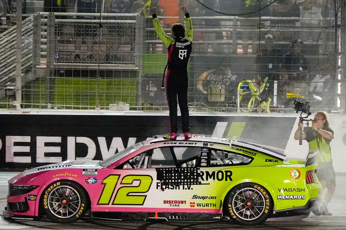 Ryan Blaney is only 65 points out of NASCAR'S points lead following dominant weekend in Atlanta | iNFOnews.ca Ryan Blaney is only 65 points out of NASCAR'S points lead following dominant weekend in Atlanta | iNFOnews.ca