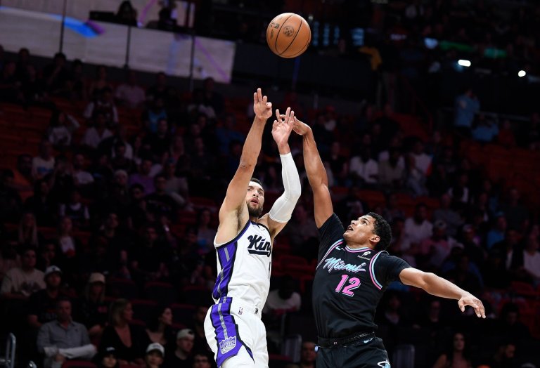 Zach LaVine scores 42, Kings top Heat 127-111 to snap four-game slide | iNFOnews.ca