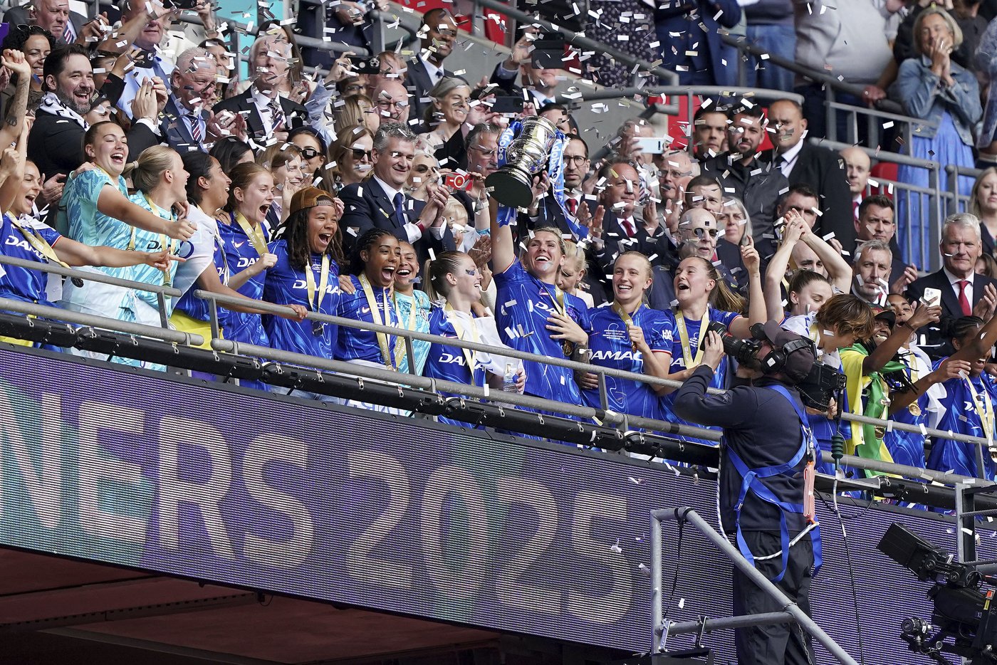 In front of Serena, Chelsea wins Women's FA Cup at Wembley to clinch domestic treble | iNFOnews.ca
