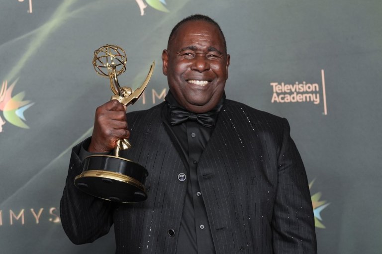 'The Pitt' wins 3 early Emmys including an acting trophy for 73-year-old Ernest Harden Jr. | iNFOnews.ca