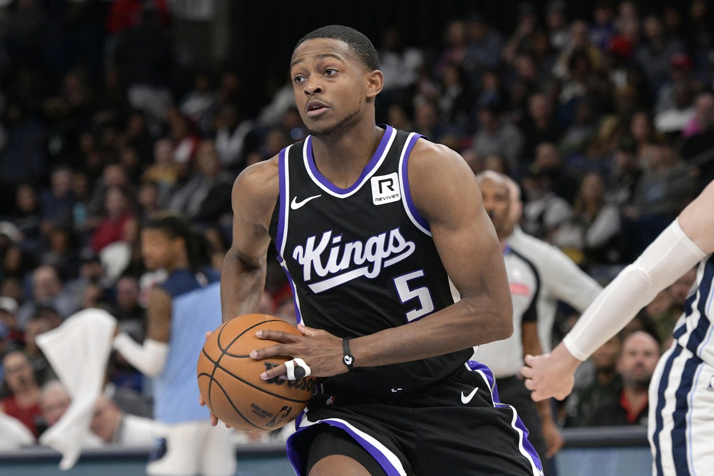 Marcus Smart scores 18 points, hits clinching free throws in Grizzlies' 115-110 win over Kings | iNFOnews.ca Marcus Smart scores 18 points, hits clinching free throws in Grizzlies' 115-110 win over Kings | iNFOnews.ca