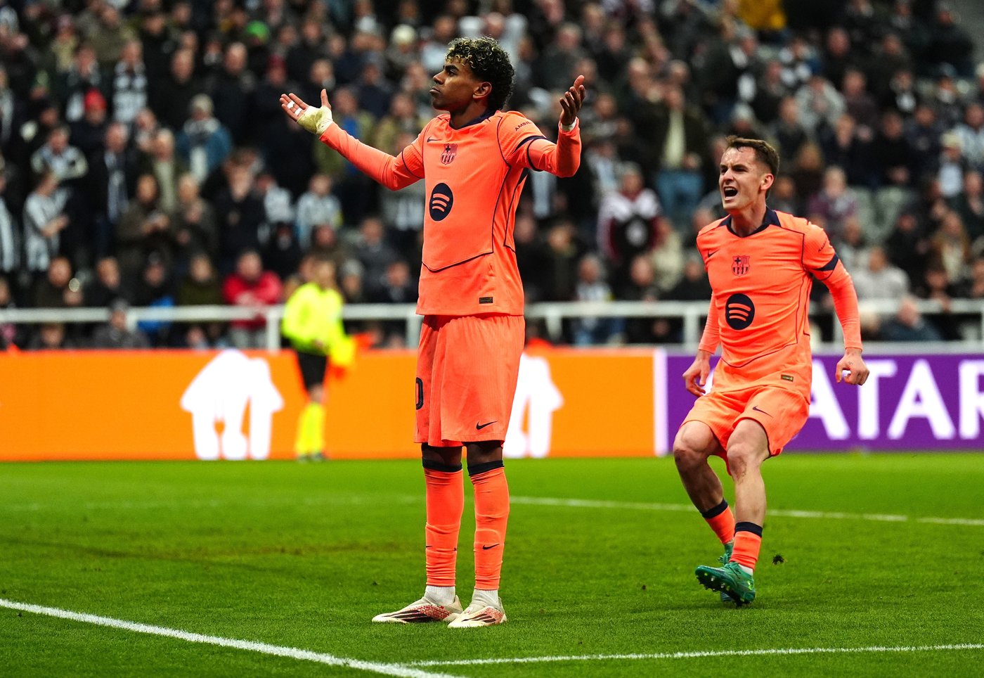 Barcelona fan goes to wrong stadium in England and misses Champions League match | iNFOnews.ca Barcelona fan goes to wrong stadium in England and misses Champions League match | iNFOnews.ca